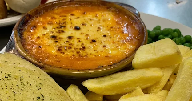 Lasagna & Chips